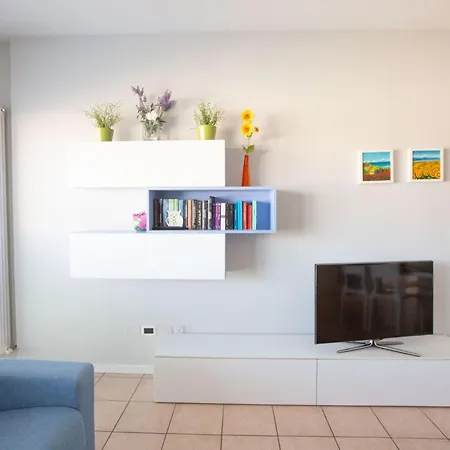 Mit Terrasse Und Panoramablick By Interhome Апартаменты